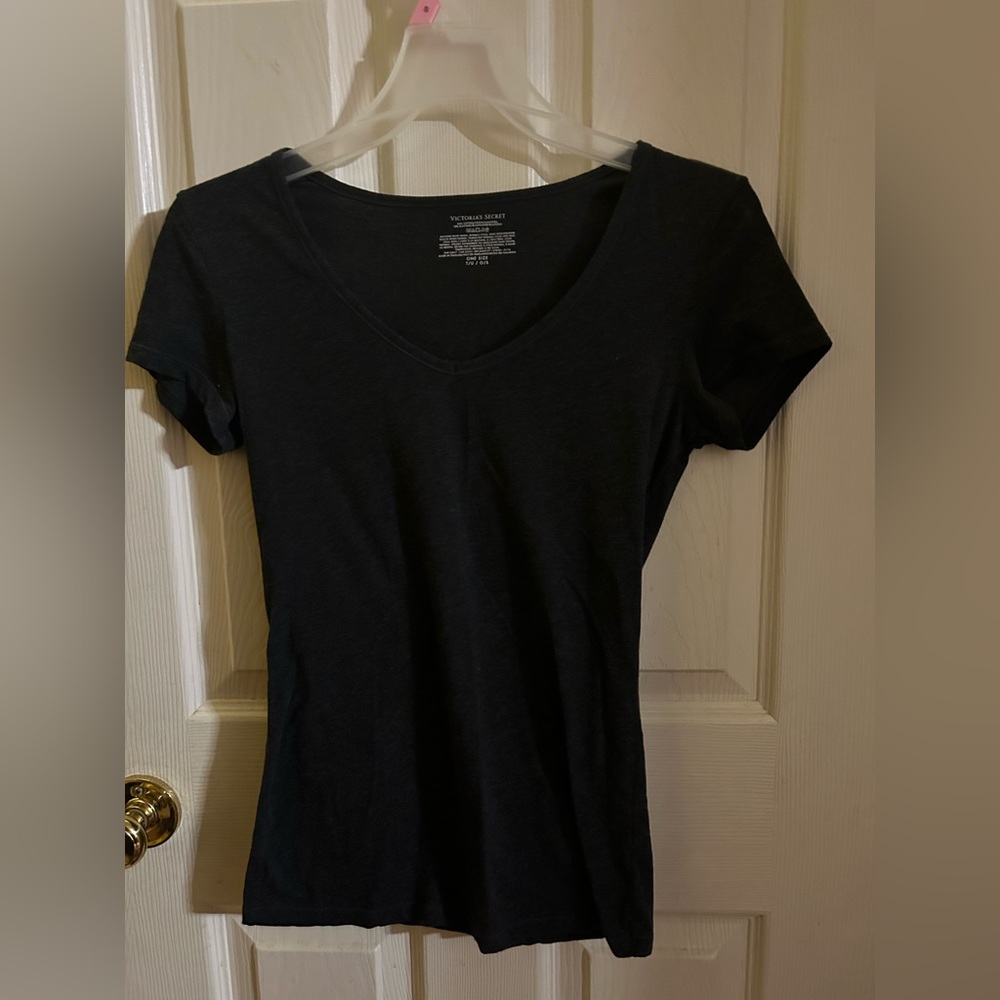 victoria secret black basic t shirt